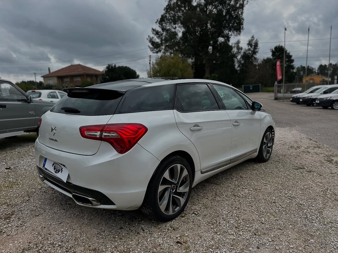 
								Citroen DS5 2023 total									