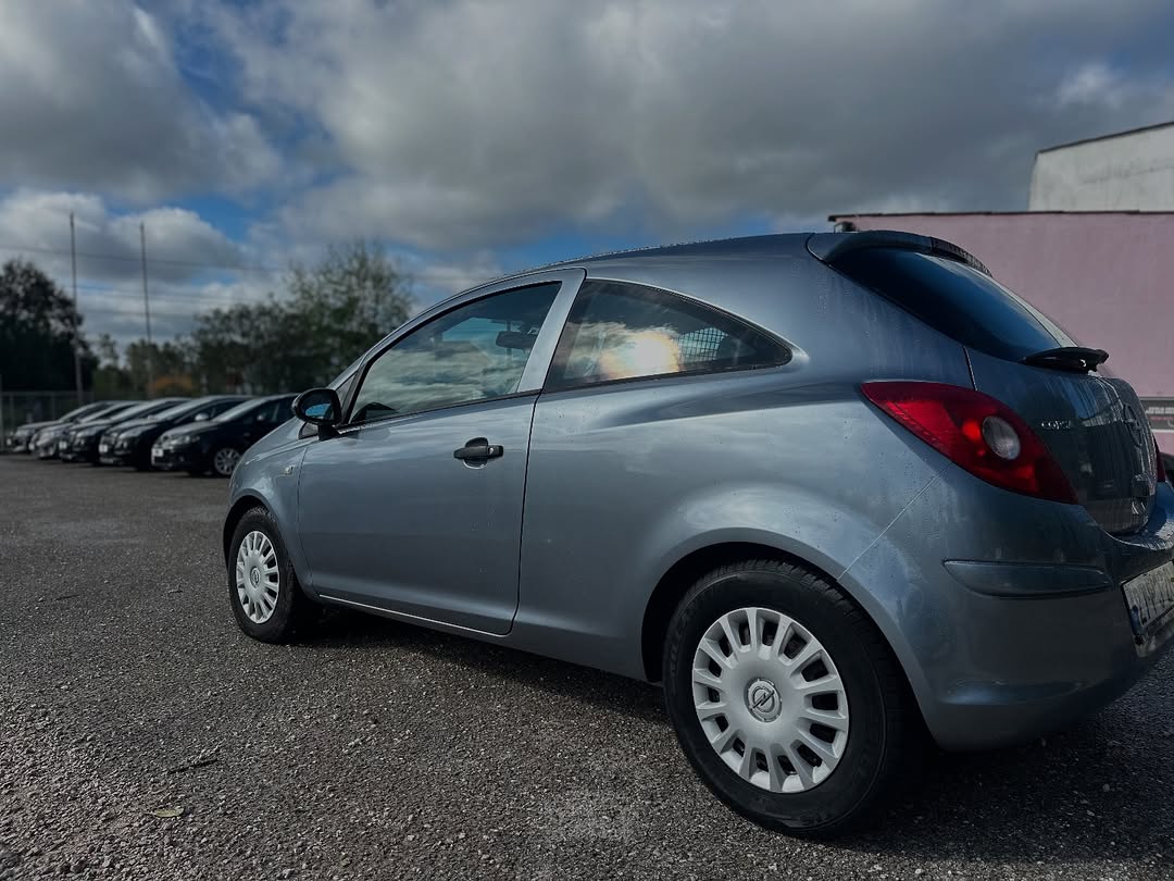 
								Opel Corsa Van 2008 total									