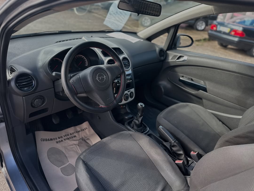 
								Opel Corsa Van 2008 total									
