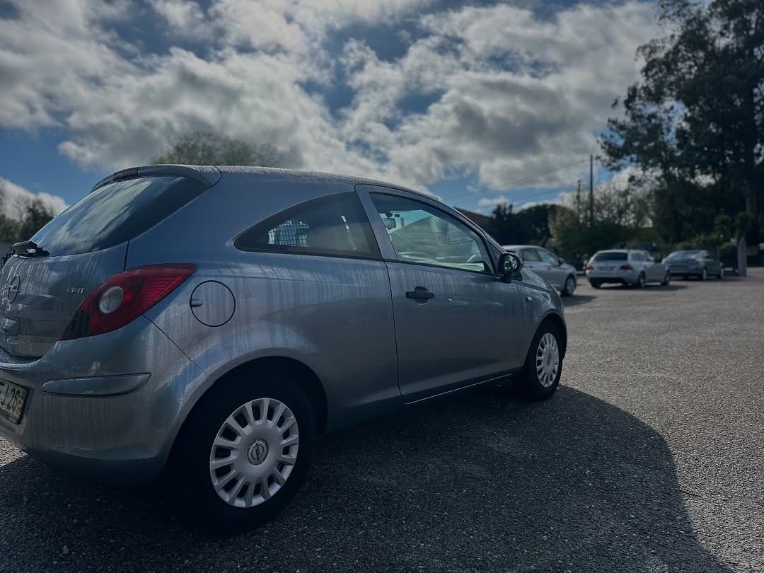 
								Opel Corsa Van 2008 total									