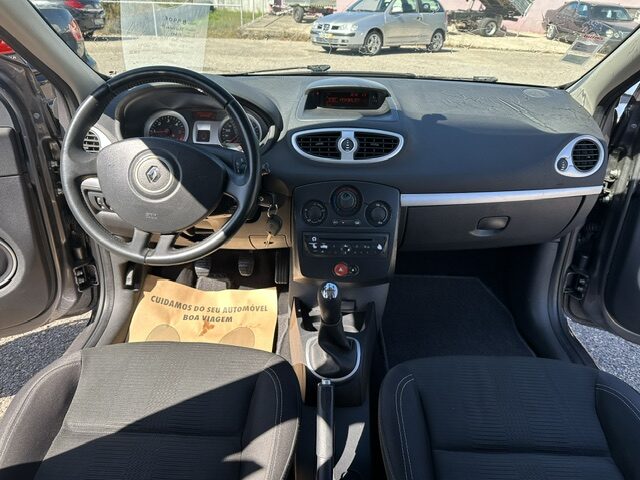 
								Renault Clio total									