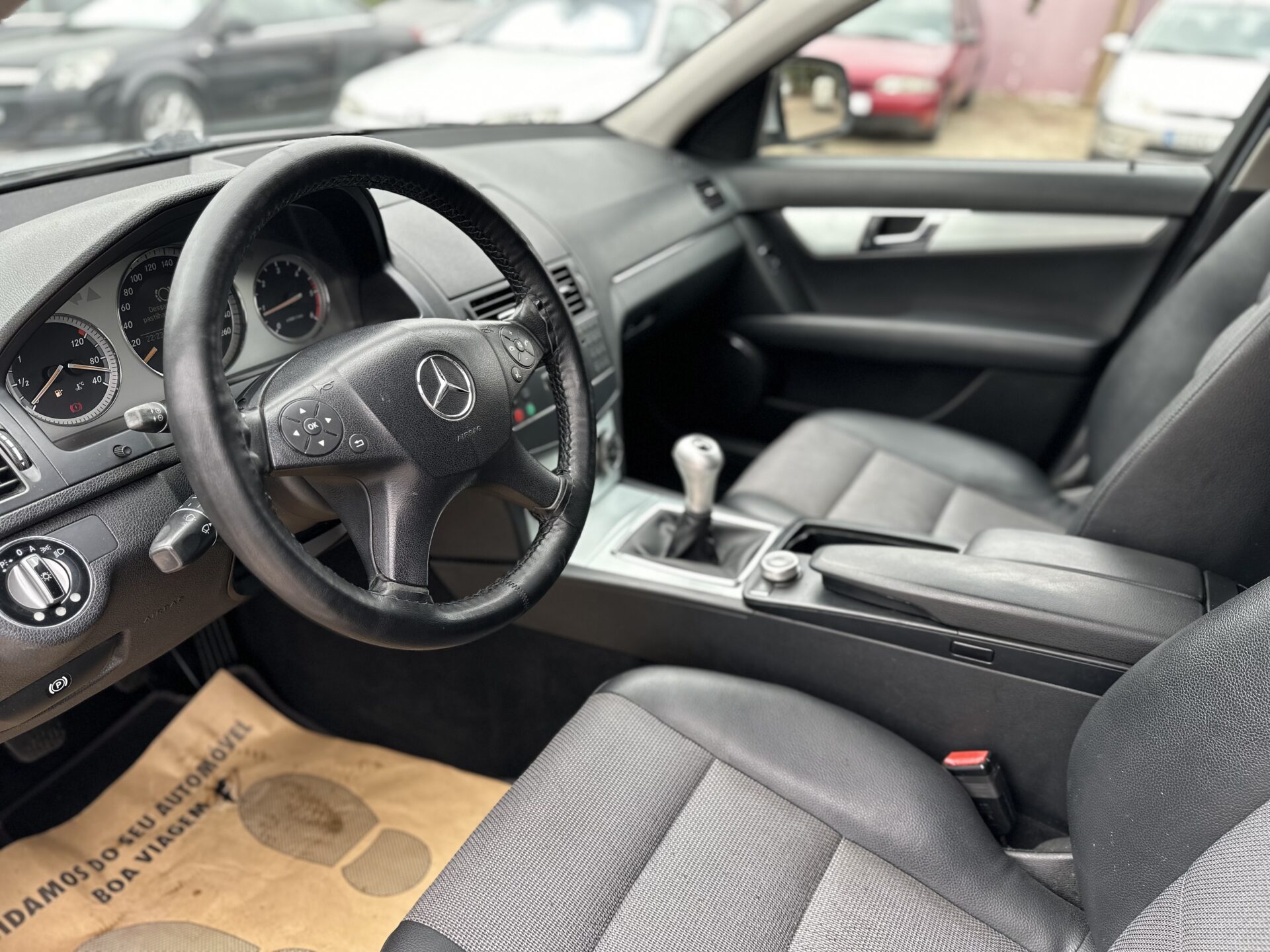 
								Mercedes c200 total									