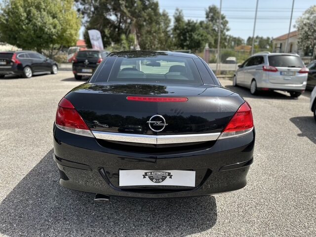 
								Opel Astra Cabrio total									