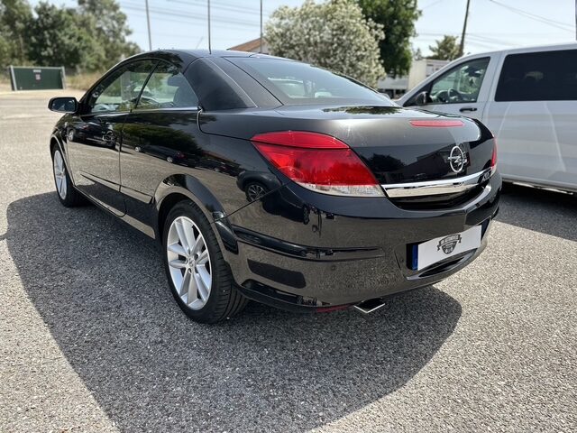 
								Opel Astra Cabrio total									