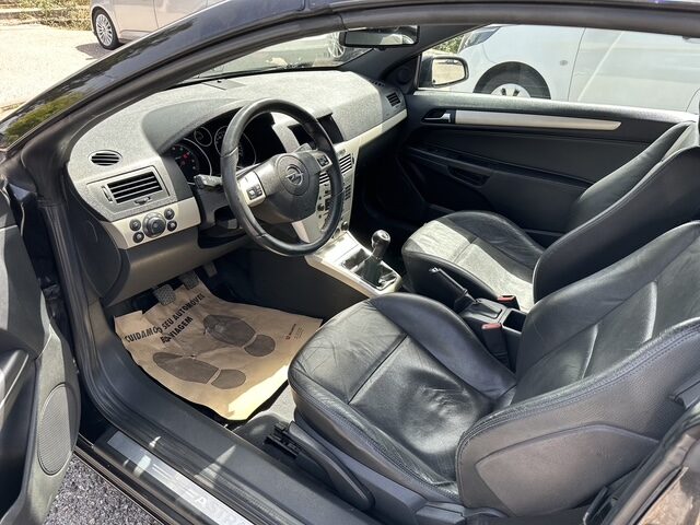 
								Opel Astra Cabrio total									