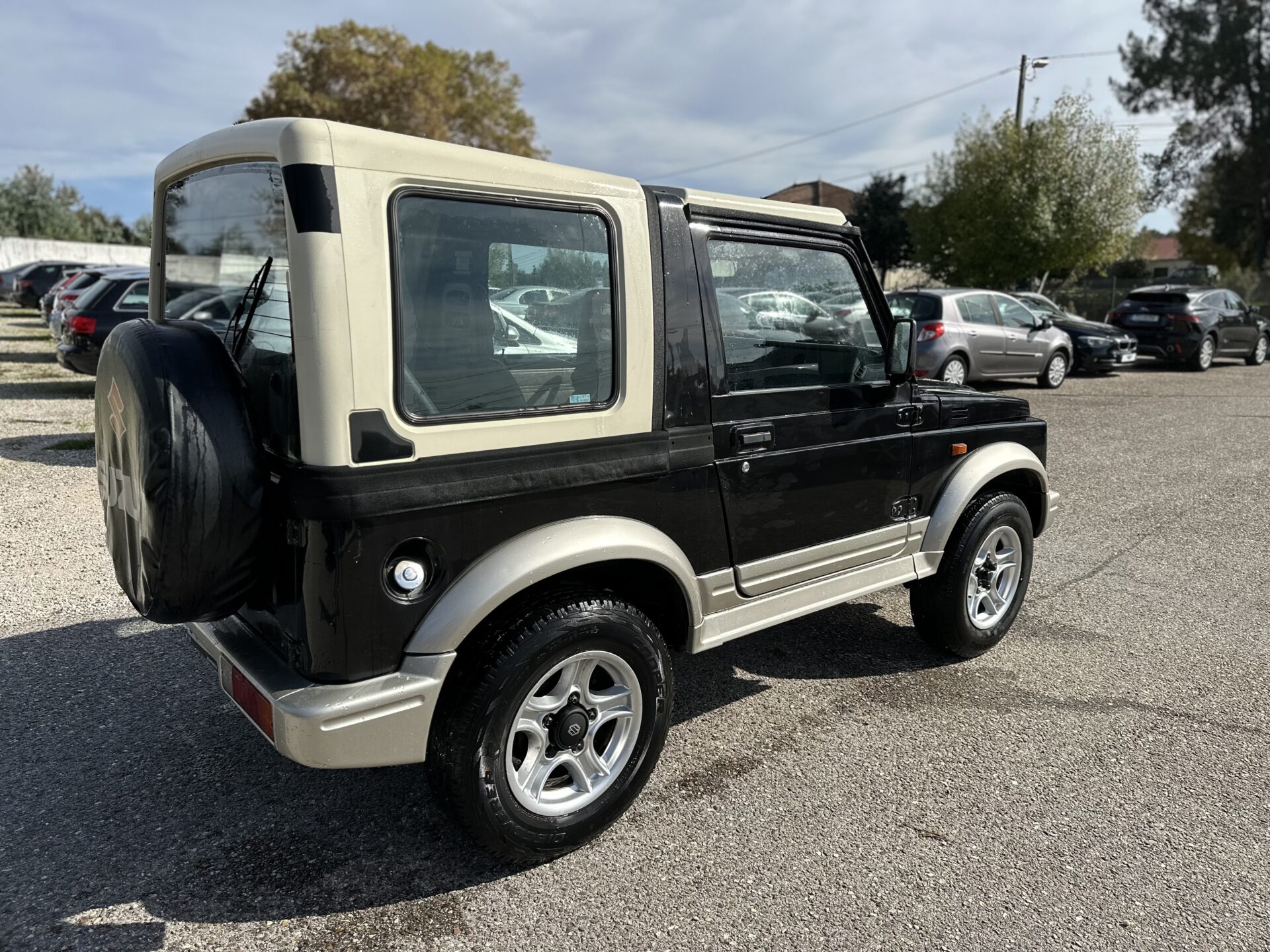 
								Suzuki Samurai total									