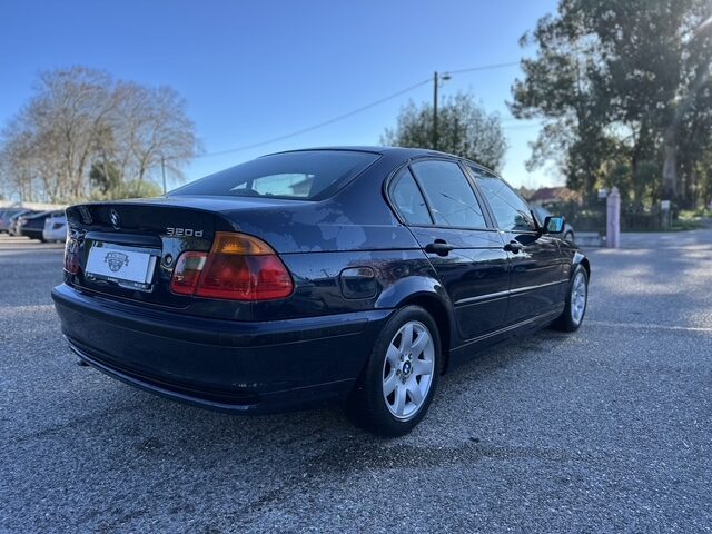 
								BMW 320D total									