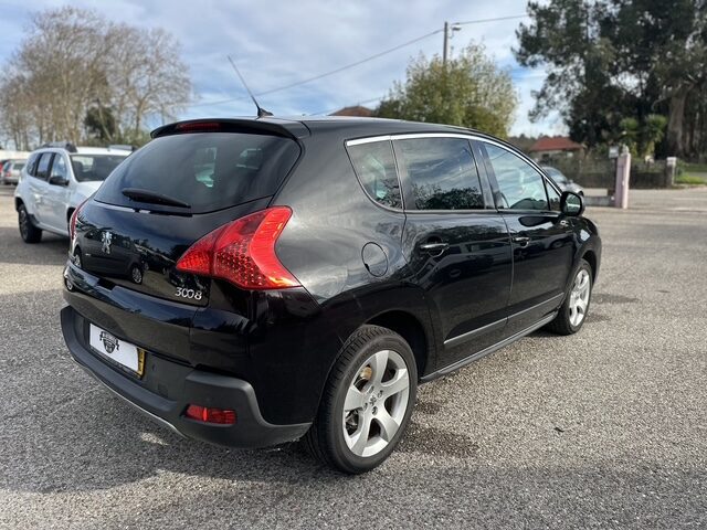 
								Peugeot 3008 total									