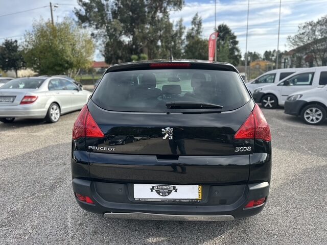 
								Peugeot 3008 total									