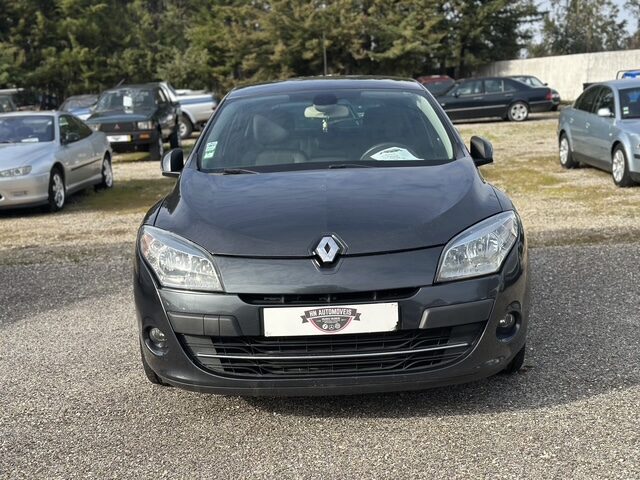 
								Renault Megane total									