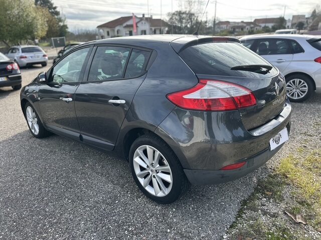 
								Renault Megane total									