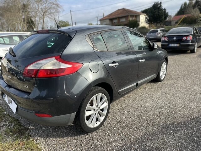 
								Renault Megane total									