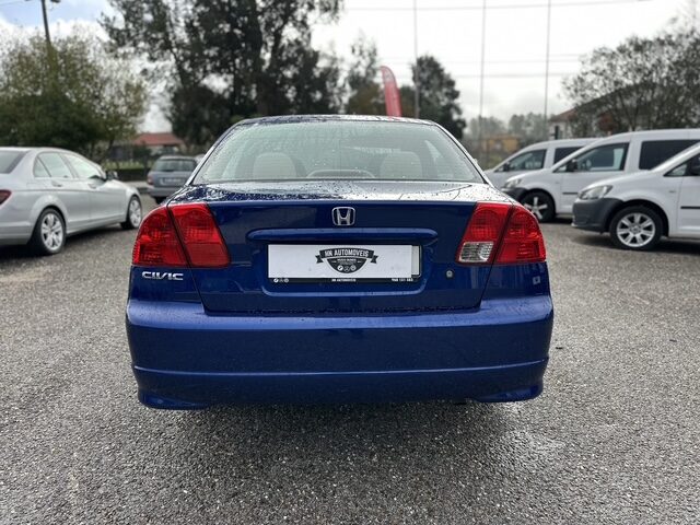 
								Honda Civic Automático total									