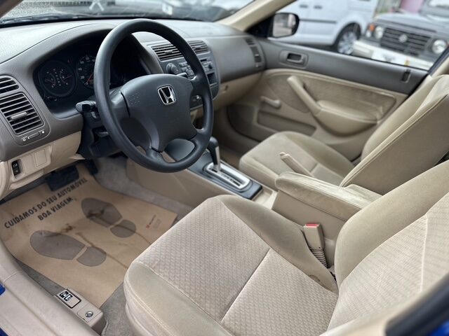 
								Honda Civic Automático total									