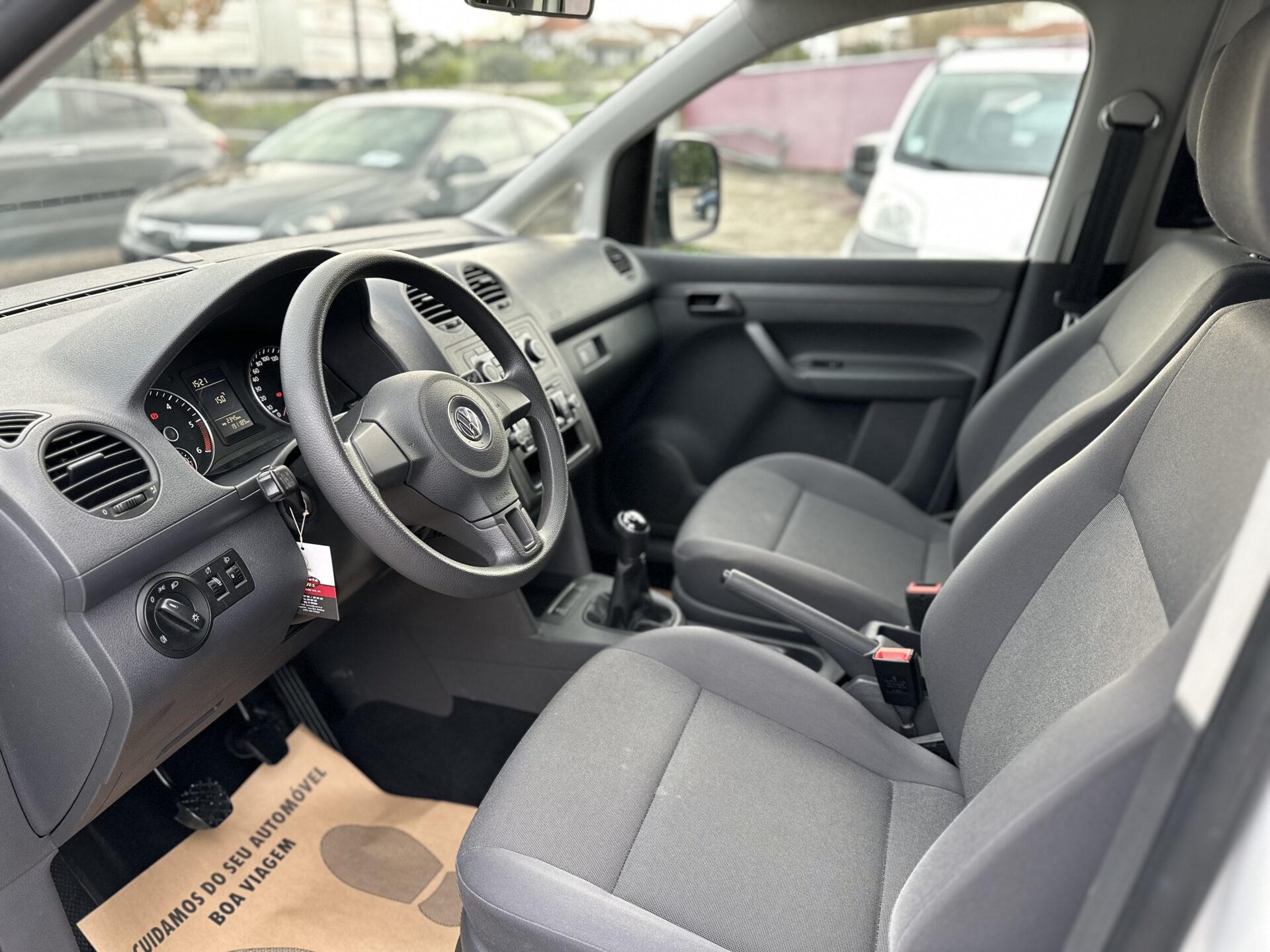 
								Volkswagen Caddy total									
