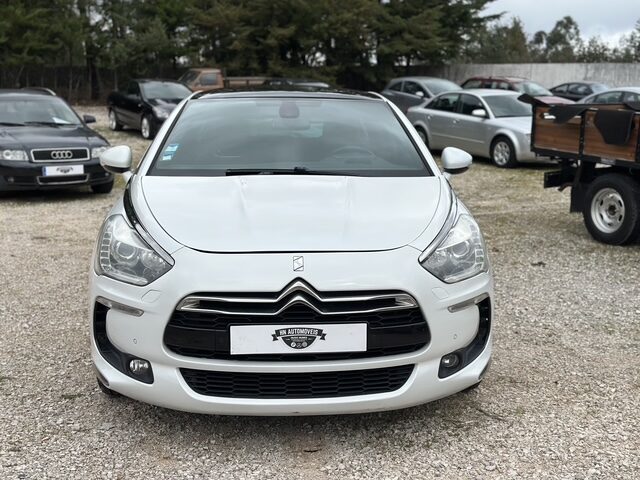 
								Citroen DS5 total									