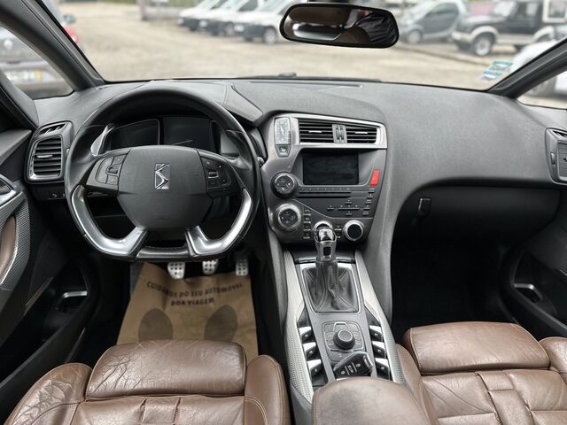 
								Citroen DS5 total									