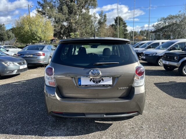 
								Toyota Verso total									