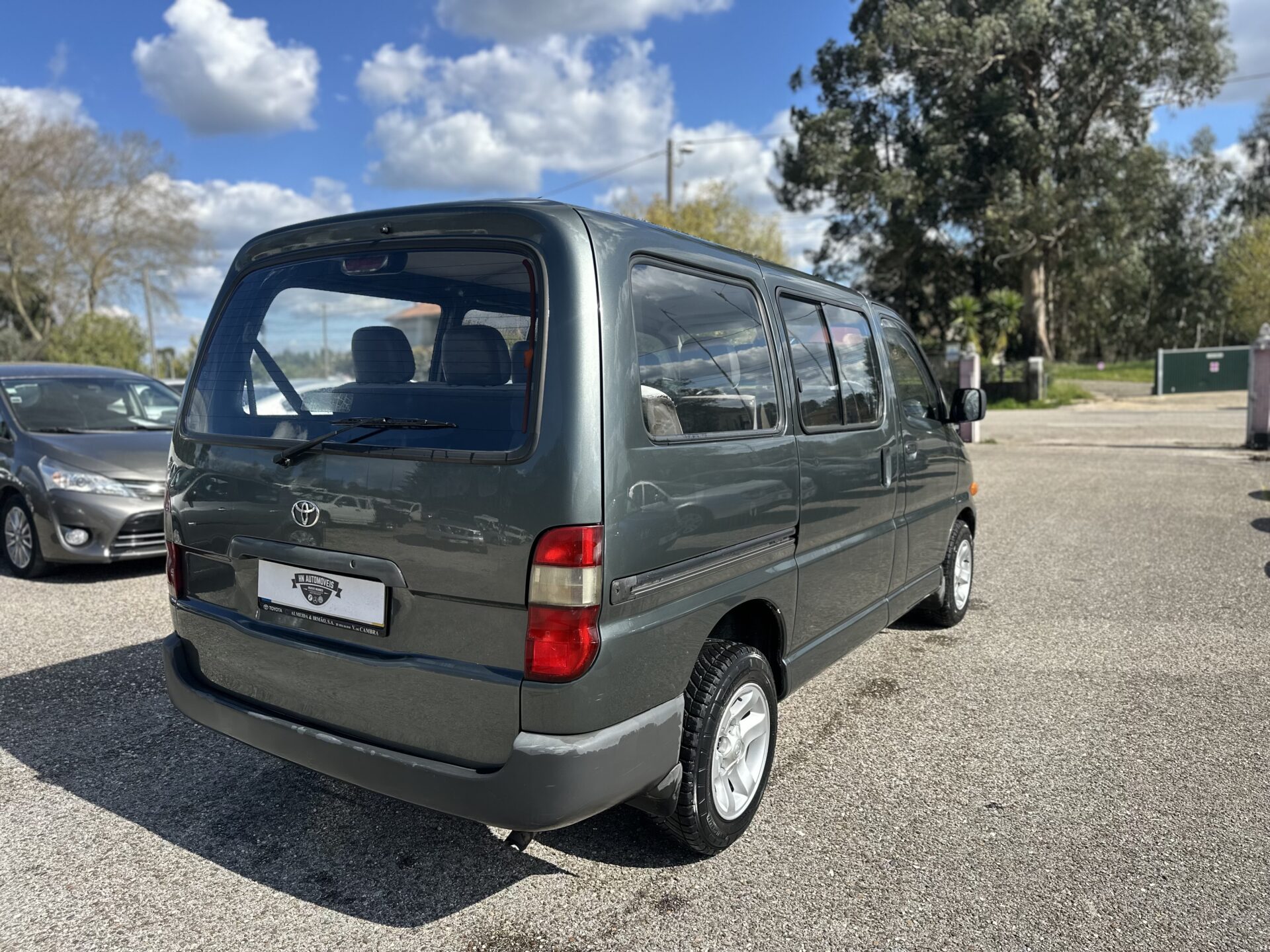 
								Toyota Hiace total									