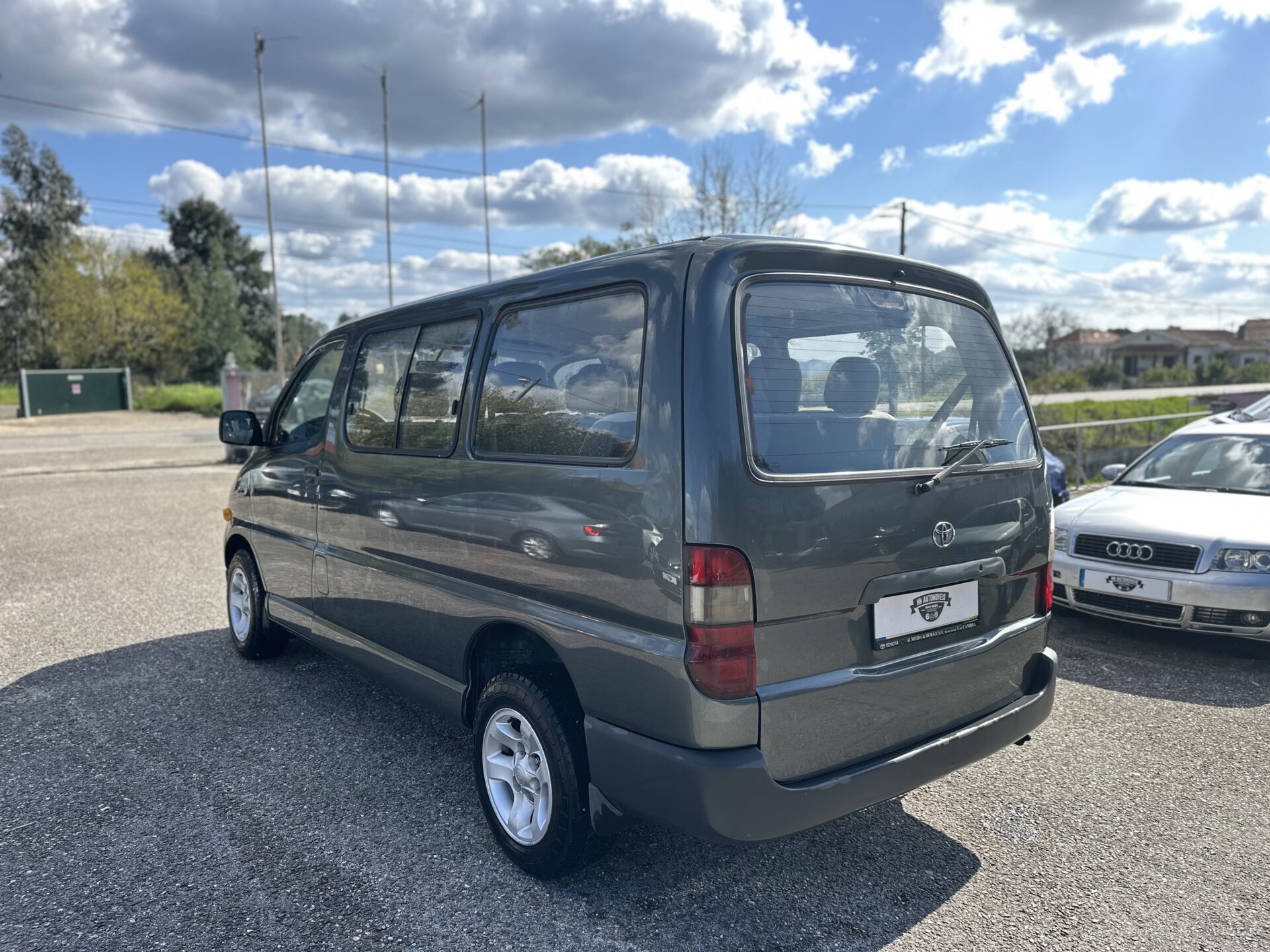 
								Toyota Hiace total									