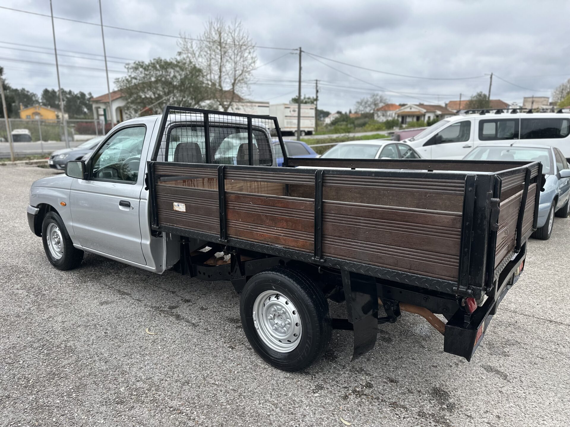 
								Mazda B2500 total									