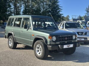 Mitsubishi Pajero 7L