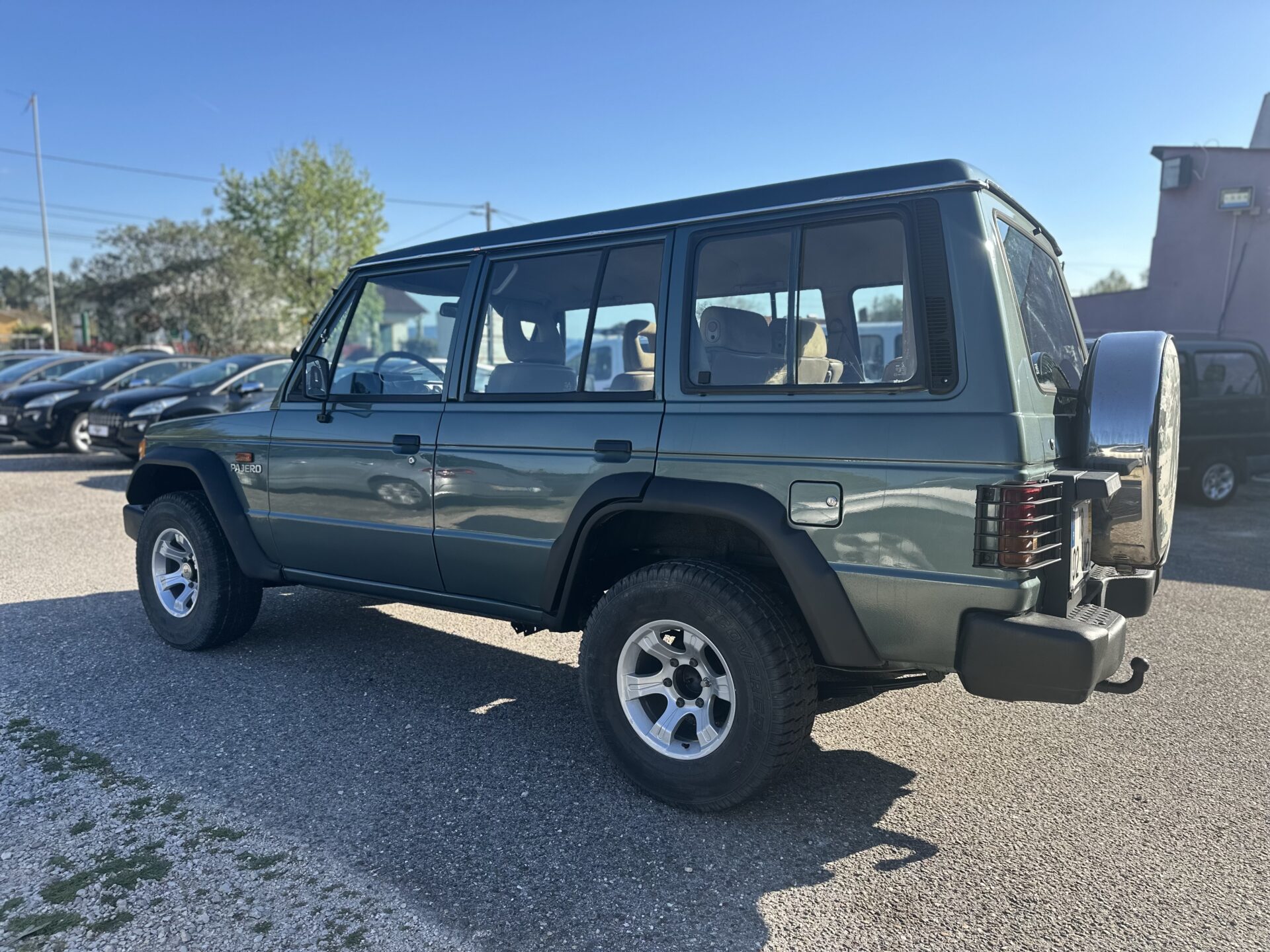 
								Mitsubishi Pajero 7L total									