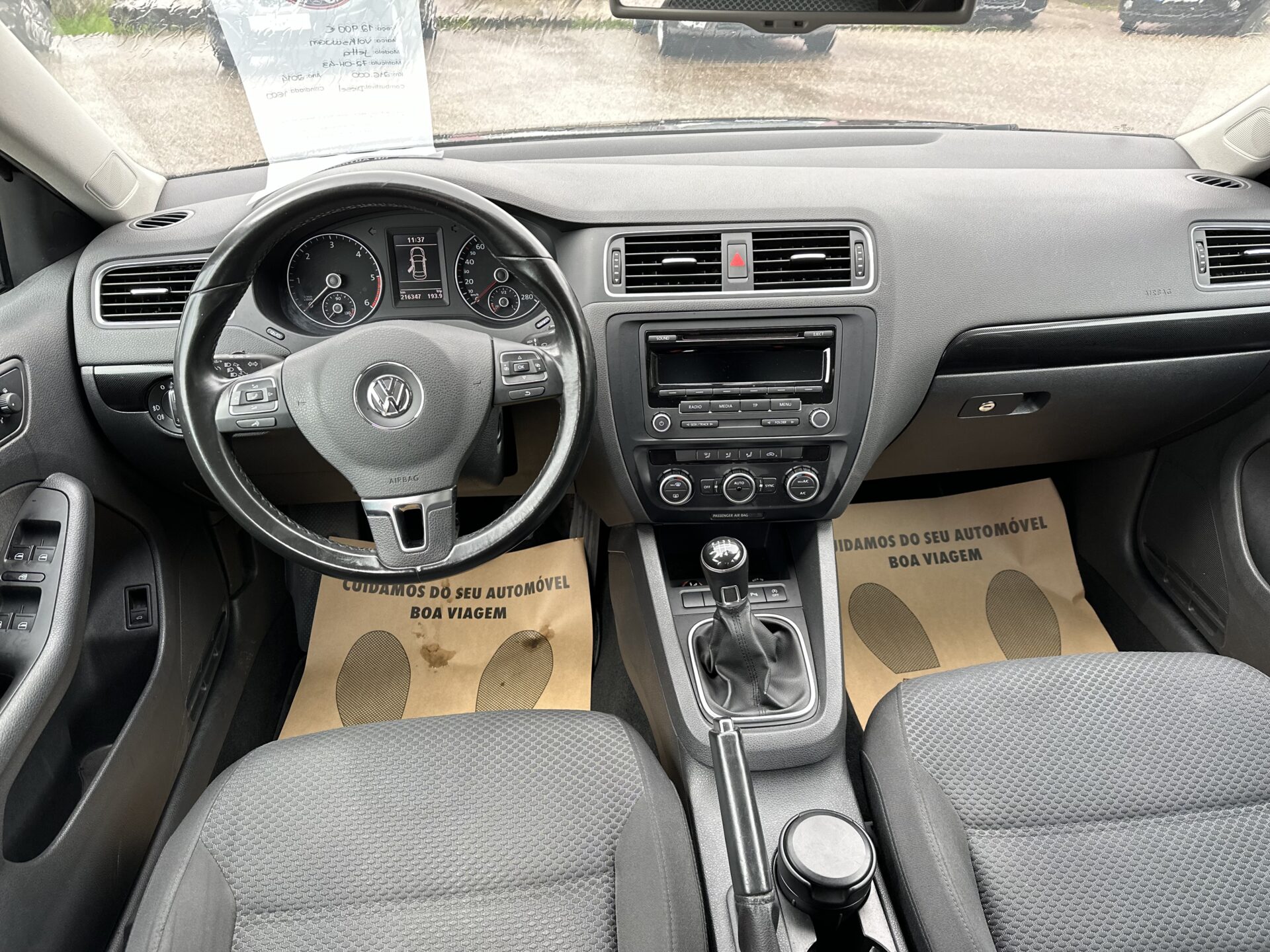 
								Volkswagen Jetta total									