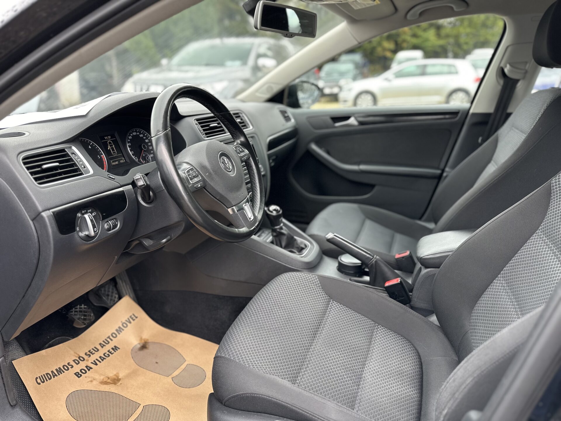 
								Volkswagen Jetta total									