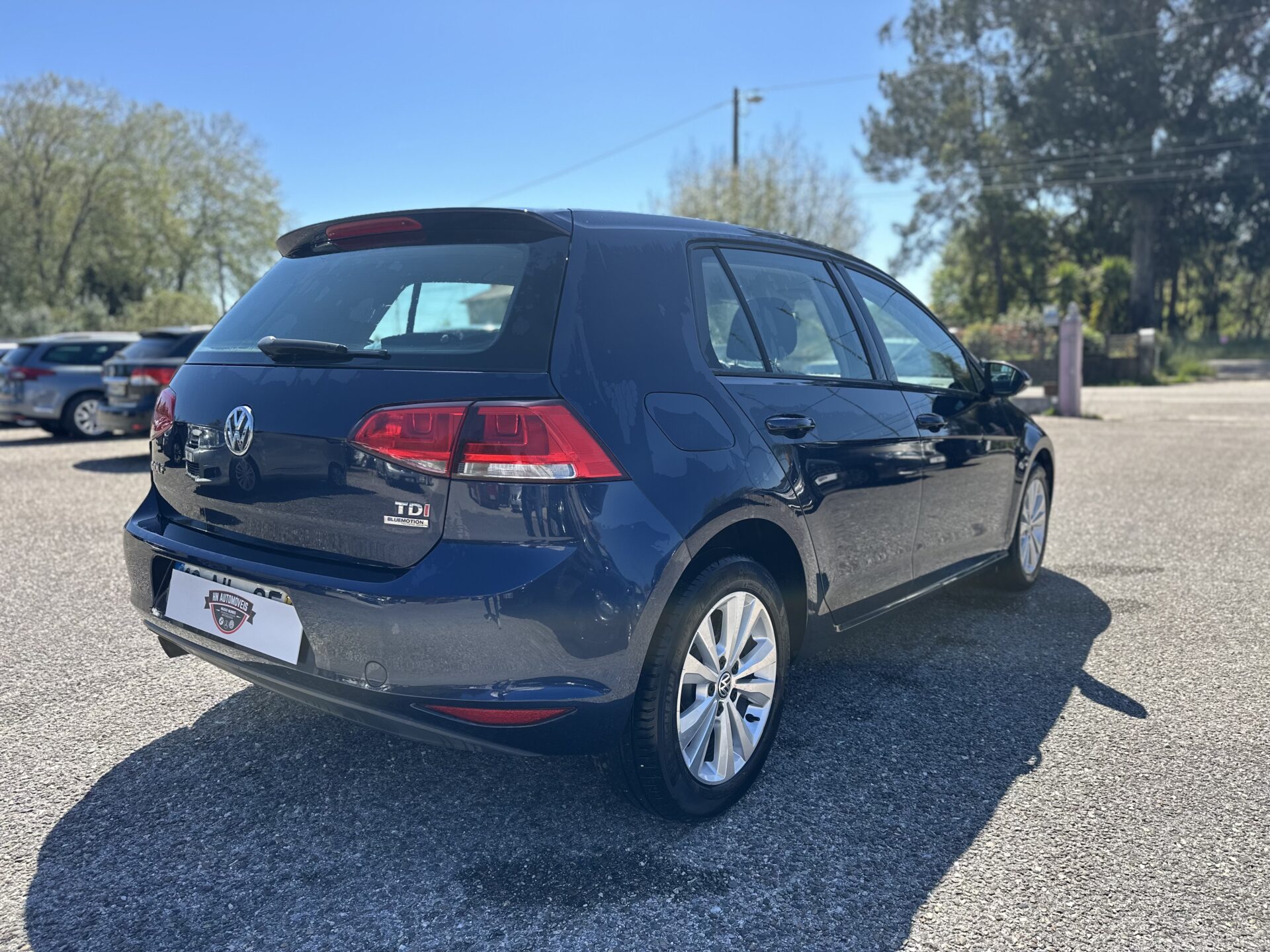 
								Volkswagen Golf VII total									