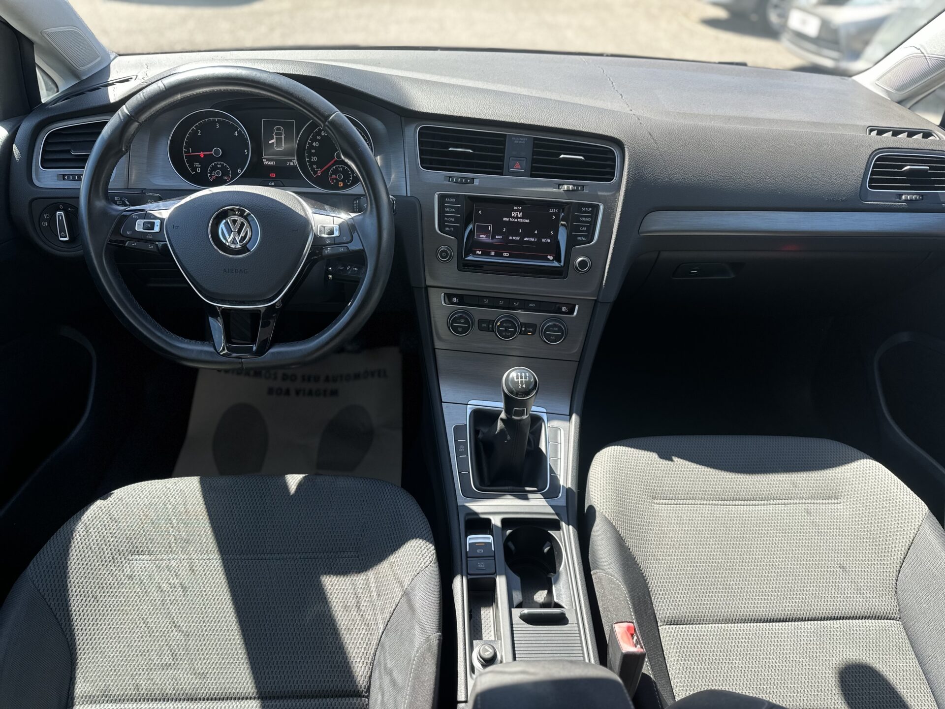 
								Volkswagen Golf VII total									