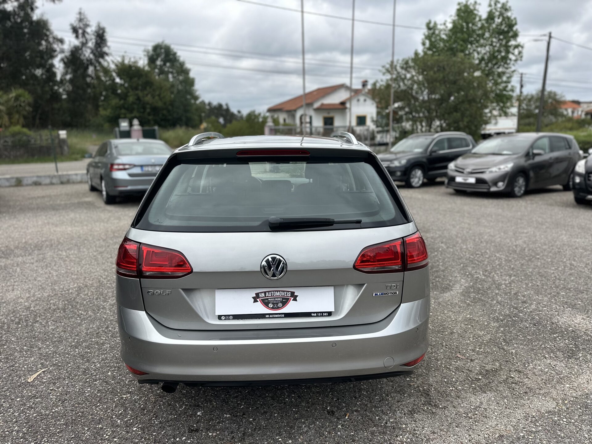 
								Volkswagen Golf VII total									