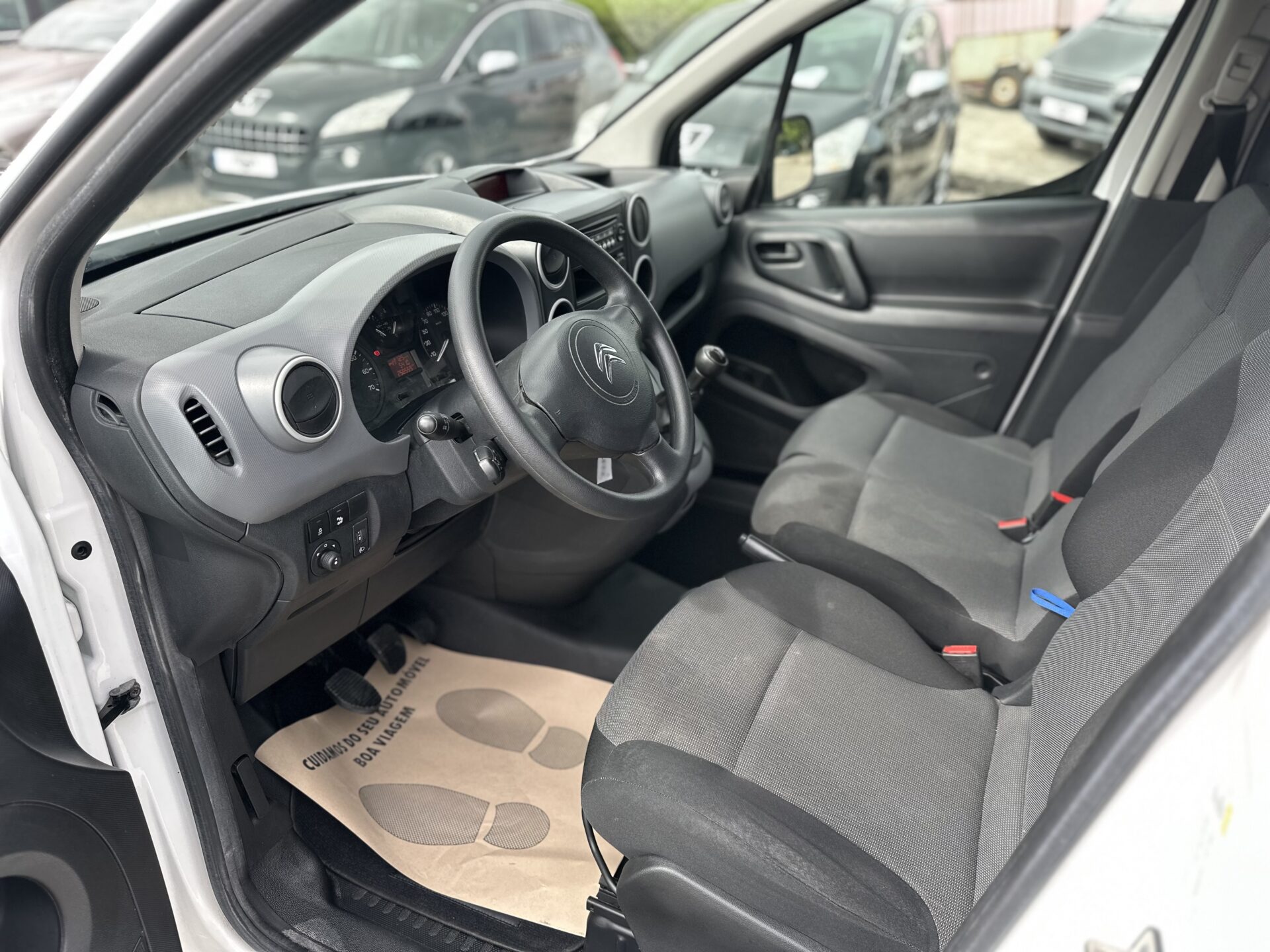 
								Citroen Berlingo total									