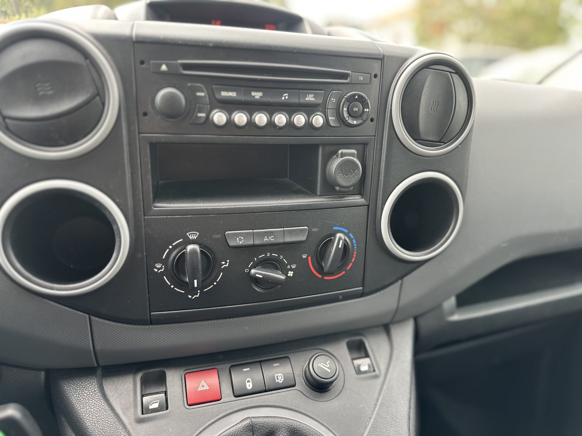 
								Citroen Berlingo total									