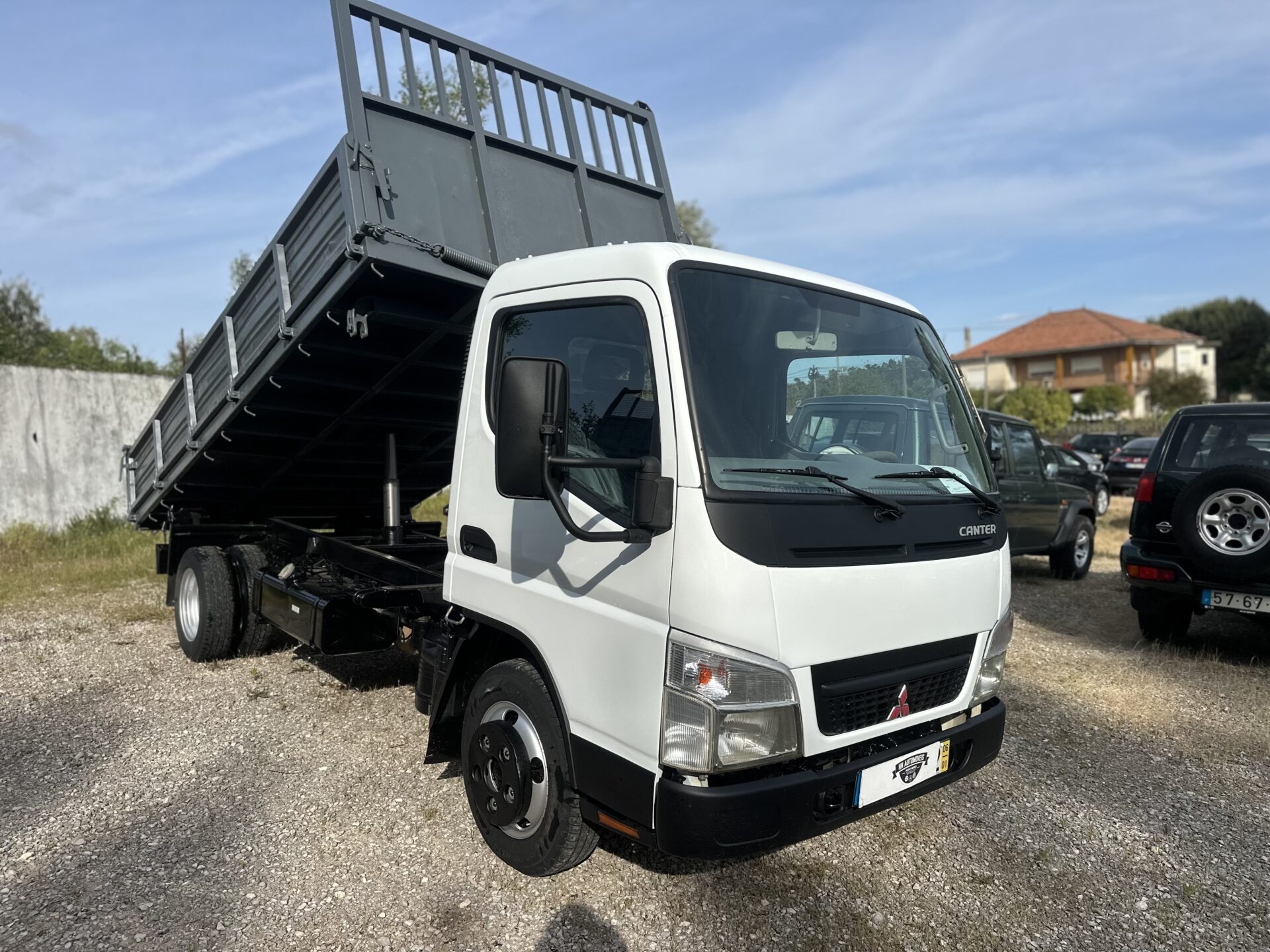 
								Mitsubishi Canter total									