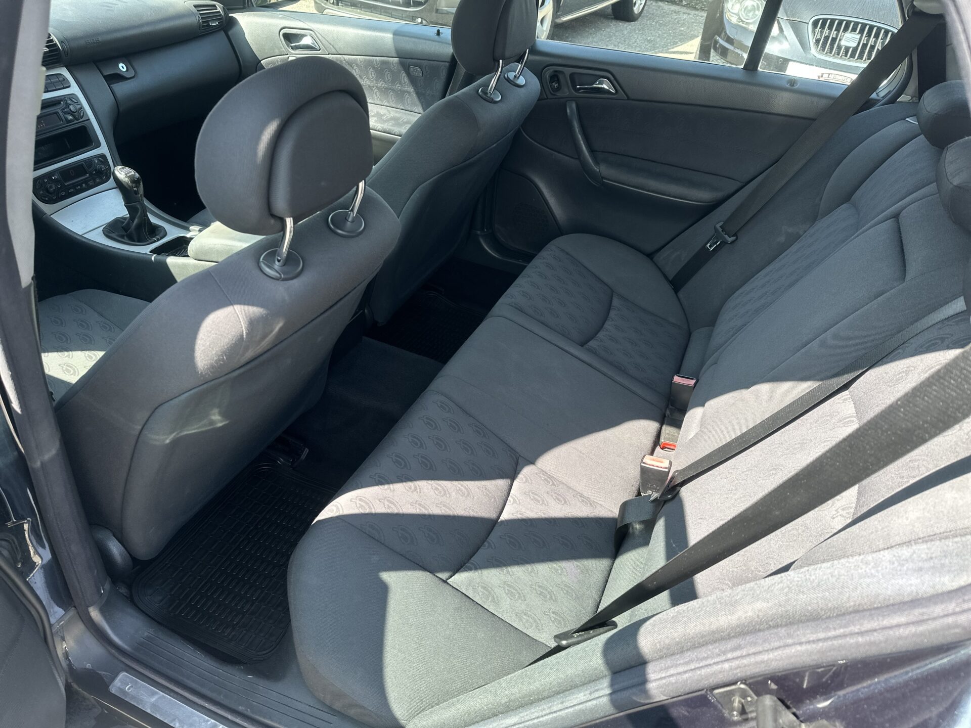 
								Mercedes C220 total									
