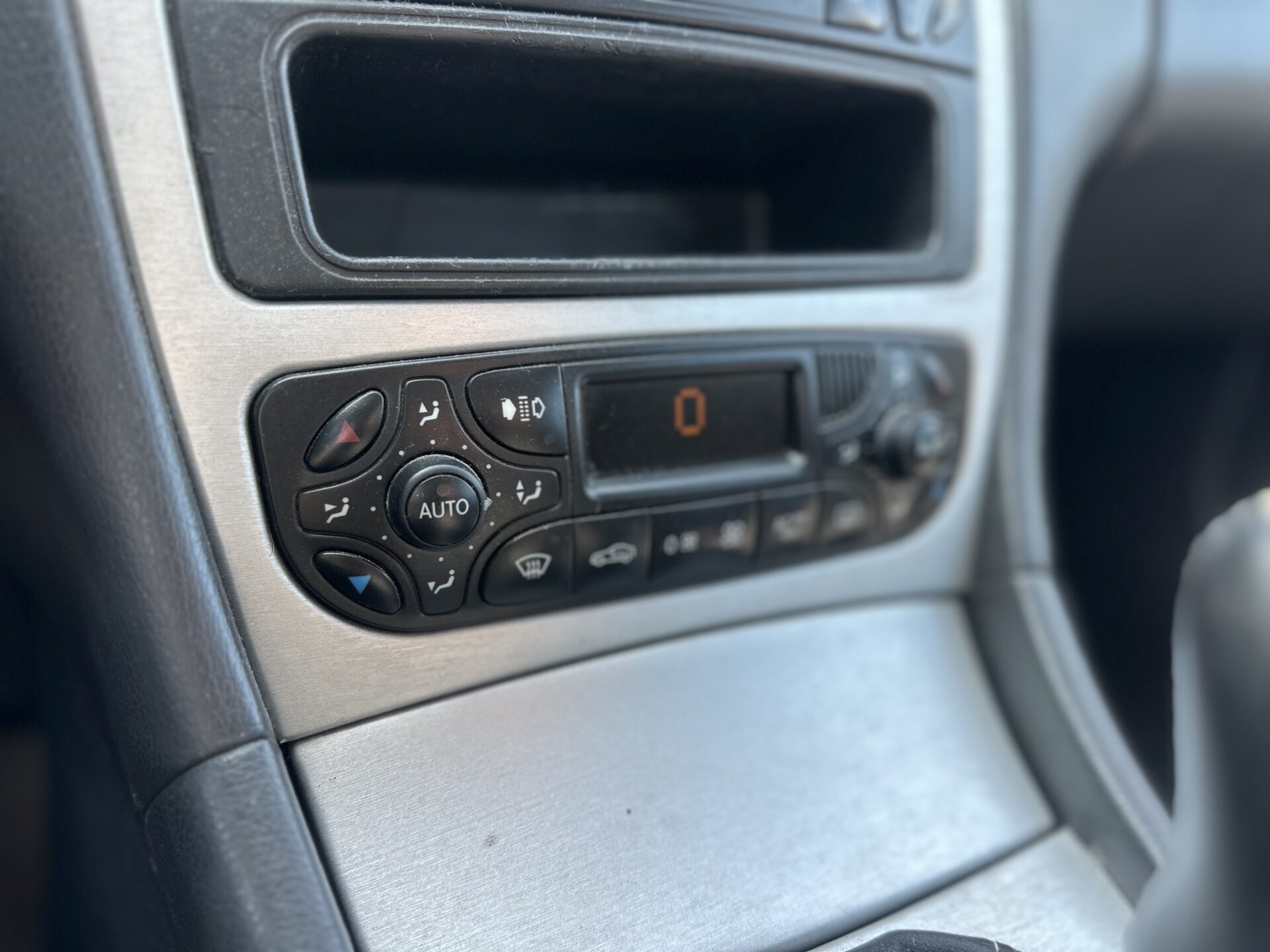 
								Mercedes C220 total									