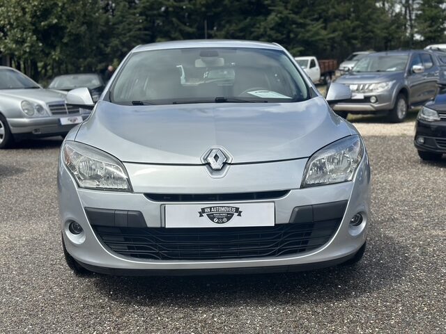 
								Renault Megane total									