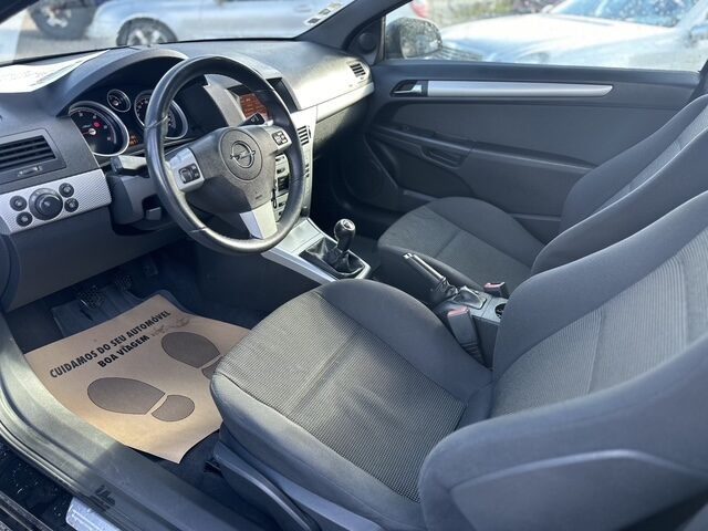 
								Opel Astra GTC total									
