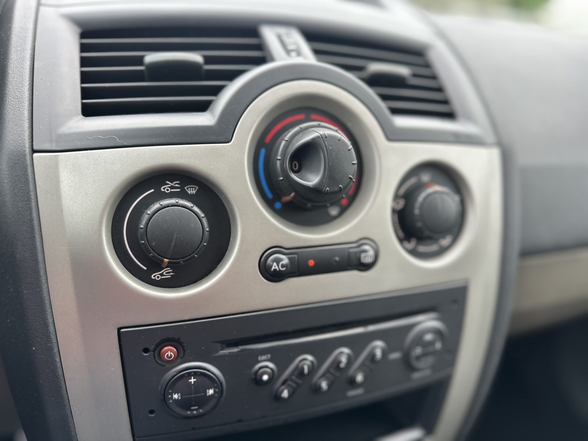 
								Renault Megane total									