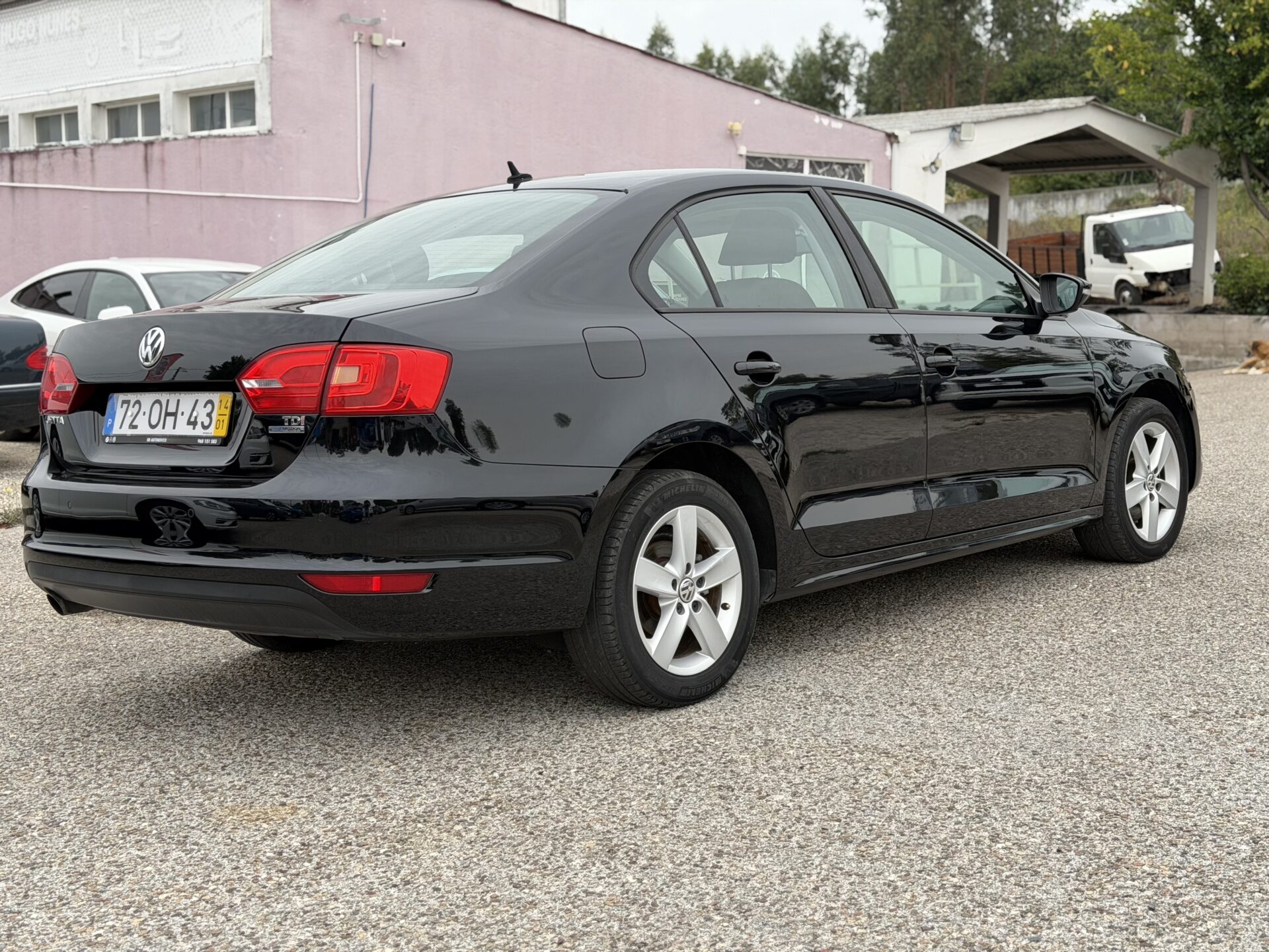 
								Volkswagen Jetta total									