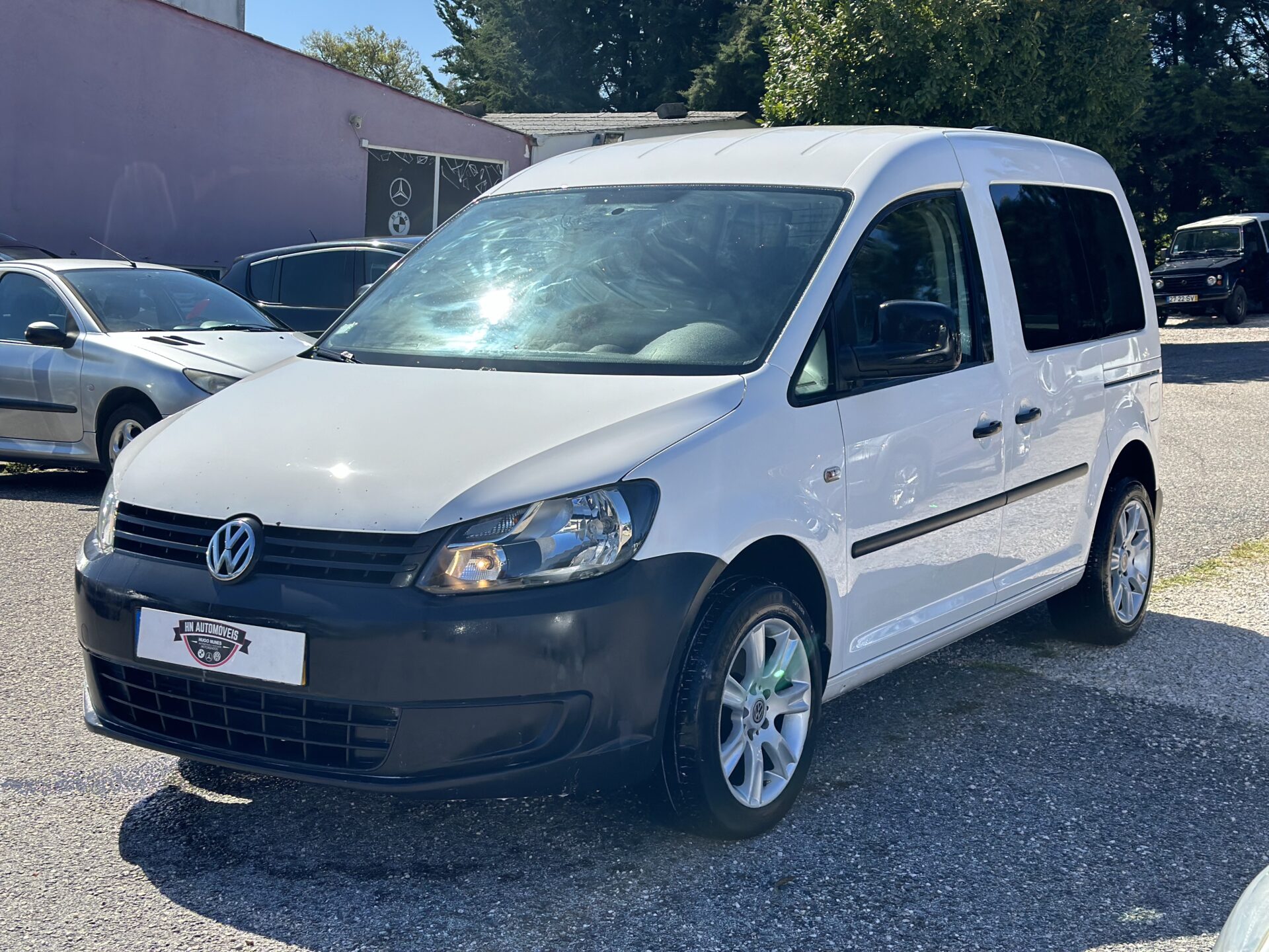 
								Volkswagen Caddy total									