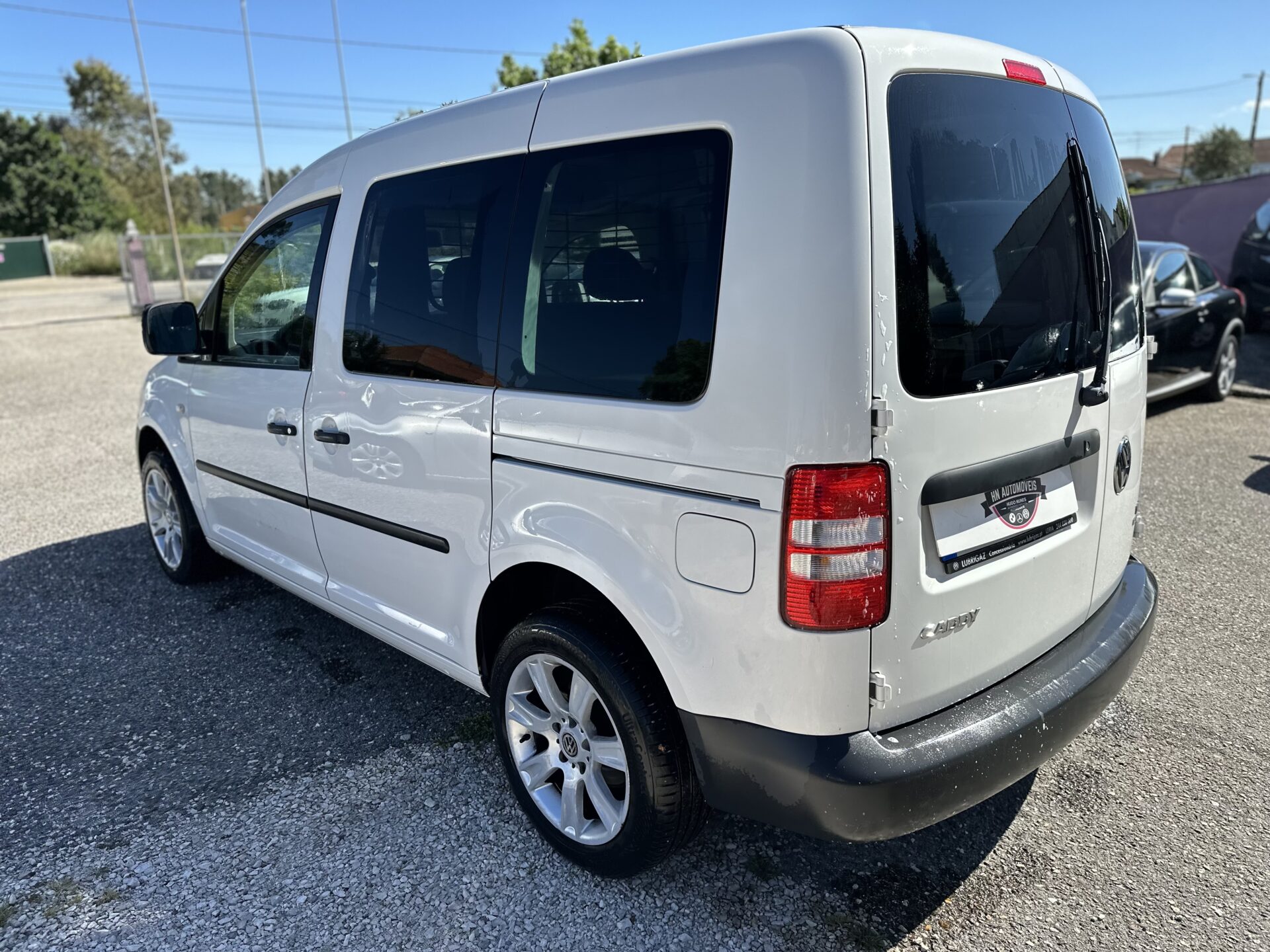 
								Volkswagen Caddy total									