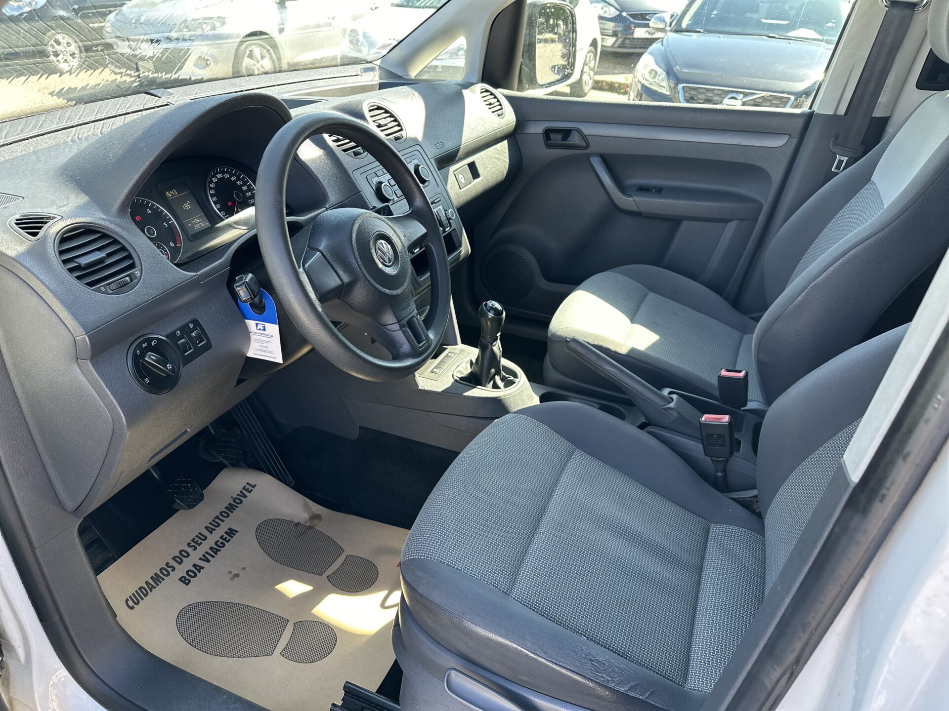 
								Volkswagen Caddy total									