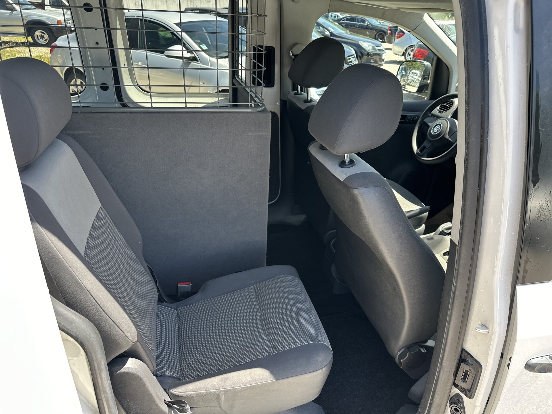 
								Volkswagen Caddy total									