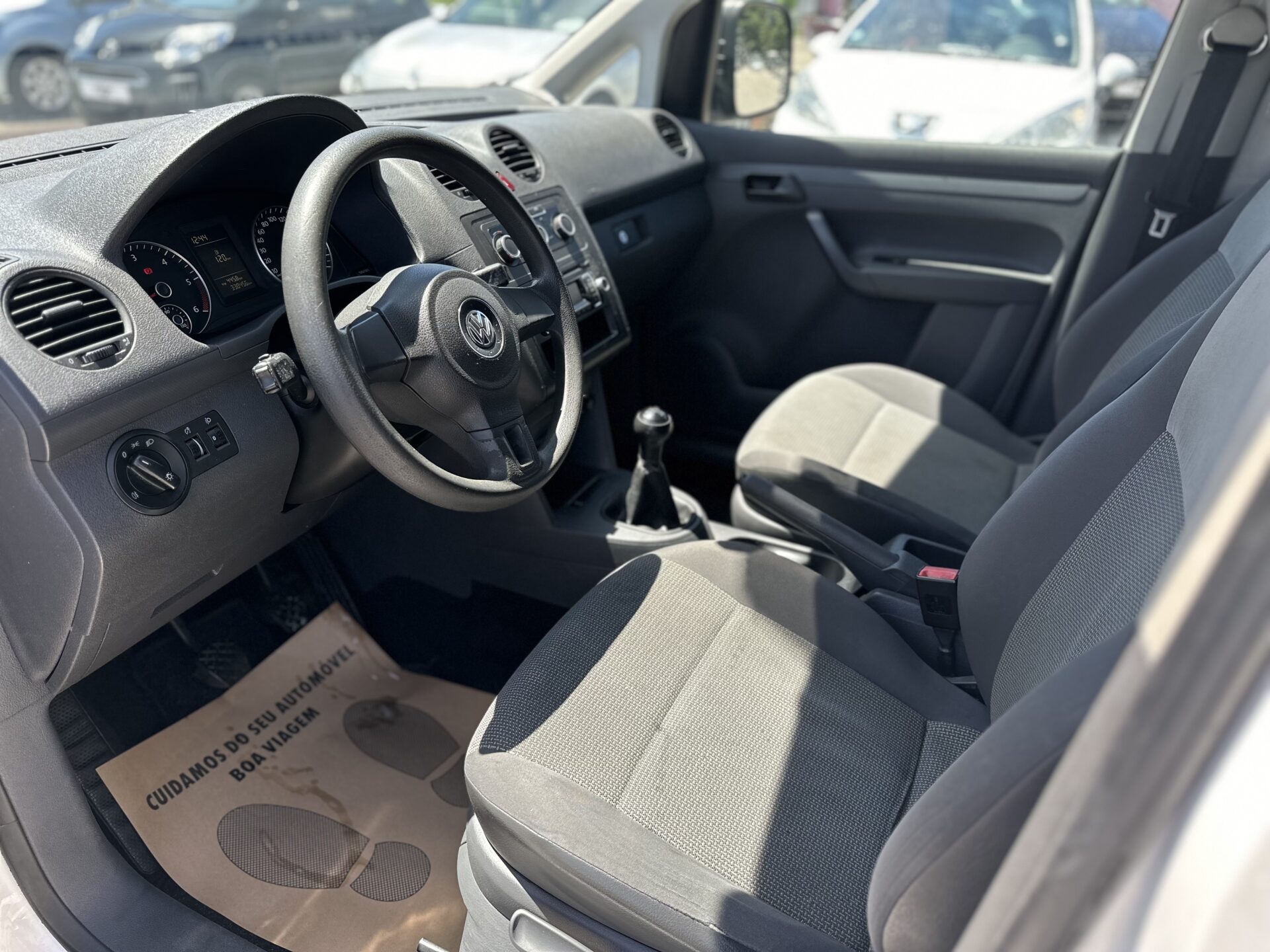 
								Volkswagen Caddy total									