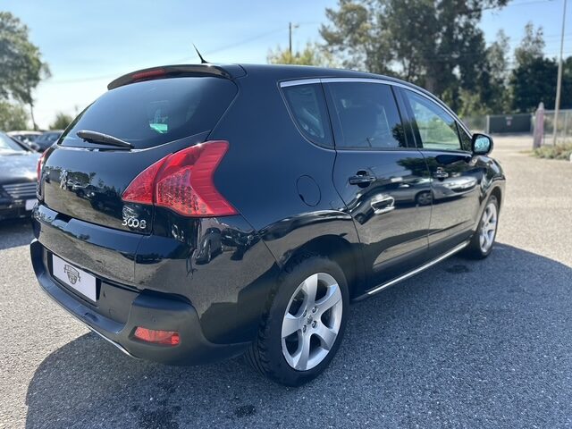 
								Peugeot 3008 Automática total									