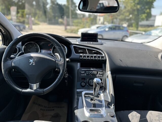
								Peugeot 3008 Automática total									