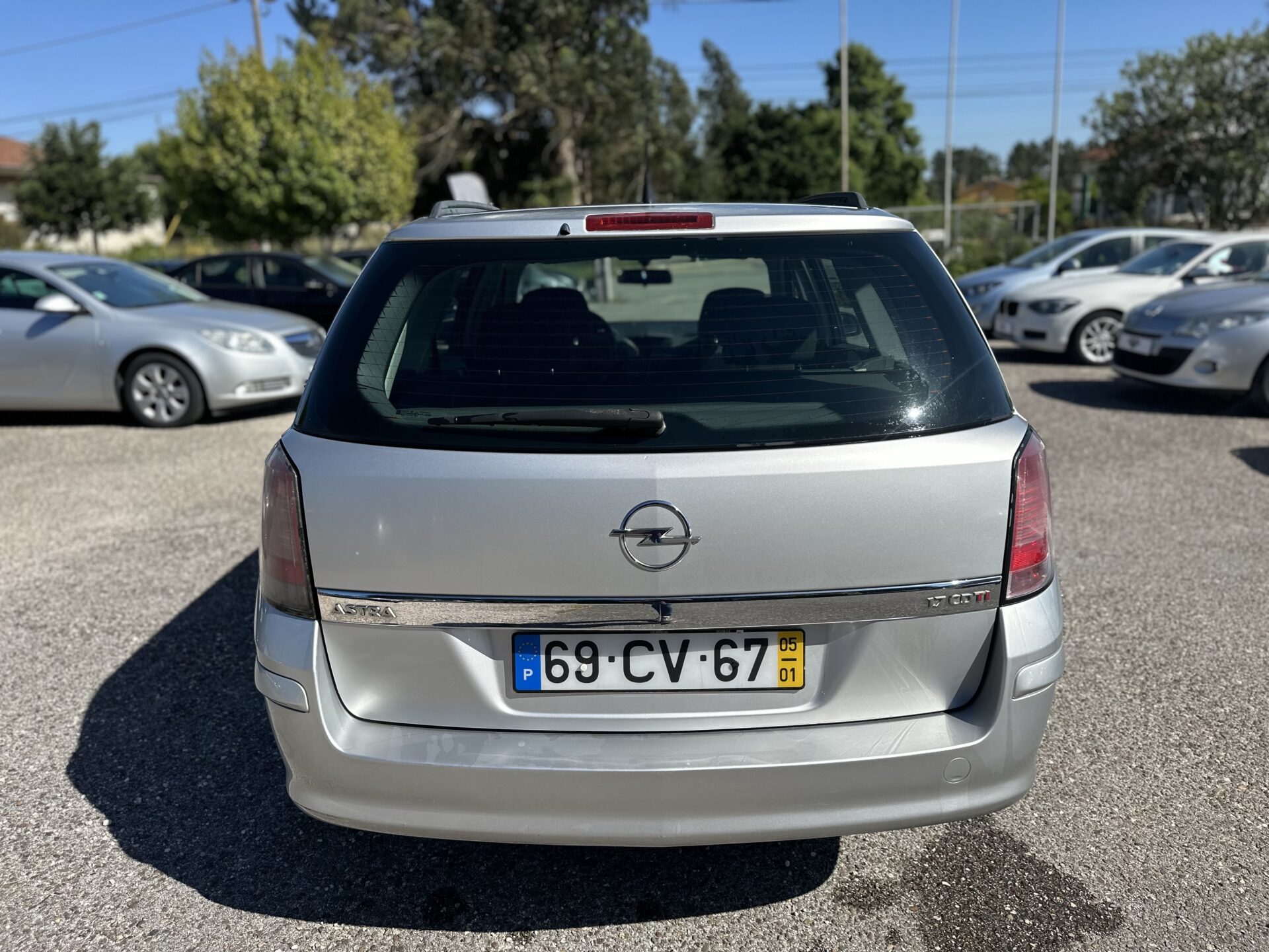 
								Opel Astra Caravan total									