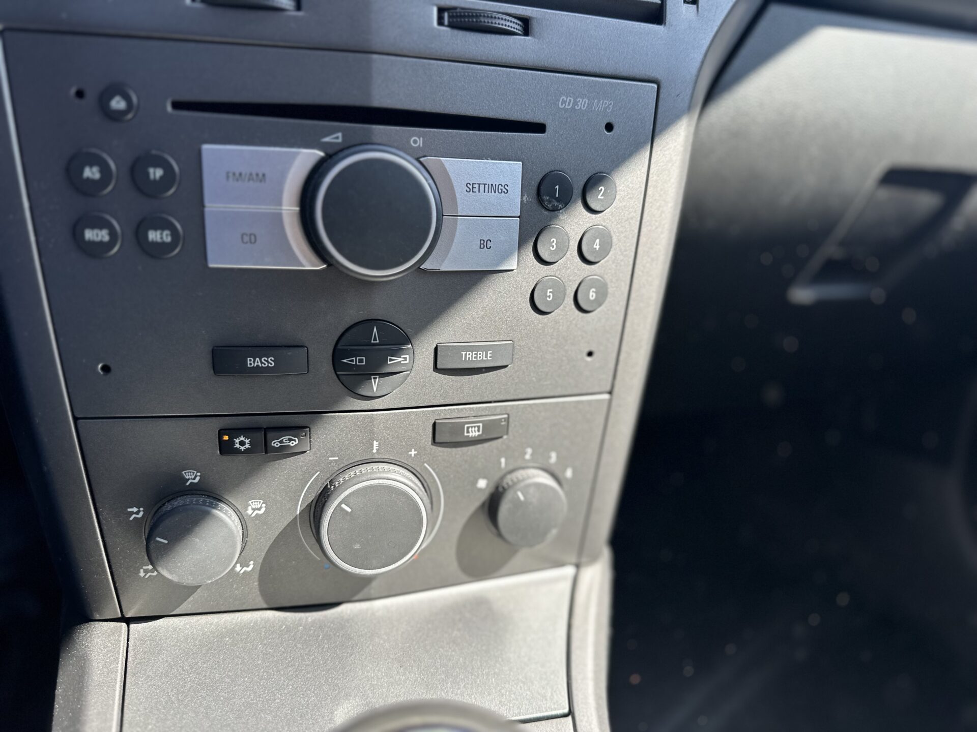 
								Opel Astra Caravan total									